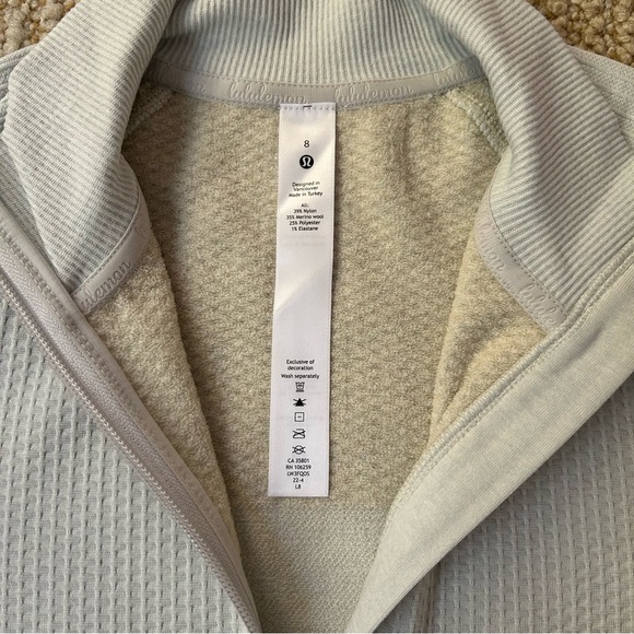 NWT Lululemon Engineered Warmth Half-Zip Long Sleeve Pullover in Vapor/White -8 - Picture 12 of 13